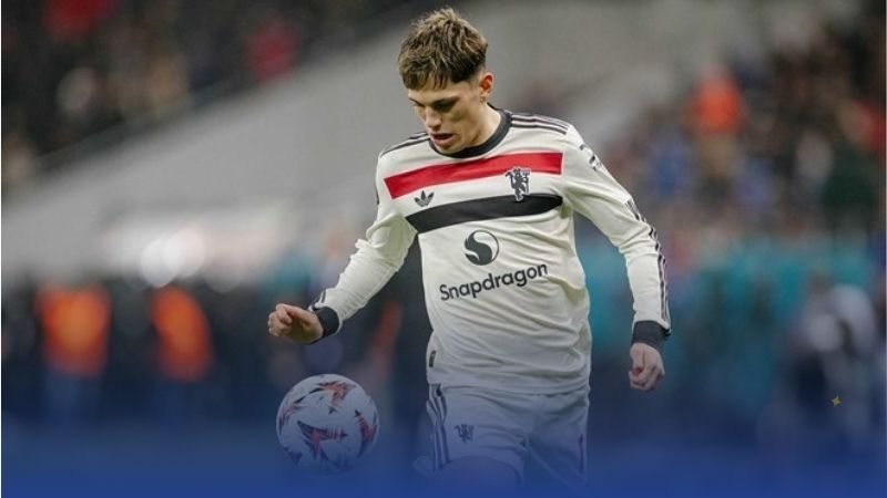 Phân tích phong độ, đối đầu và nhân sự