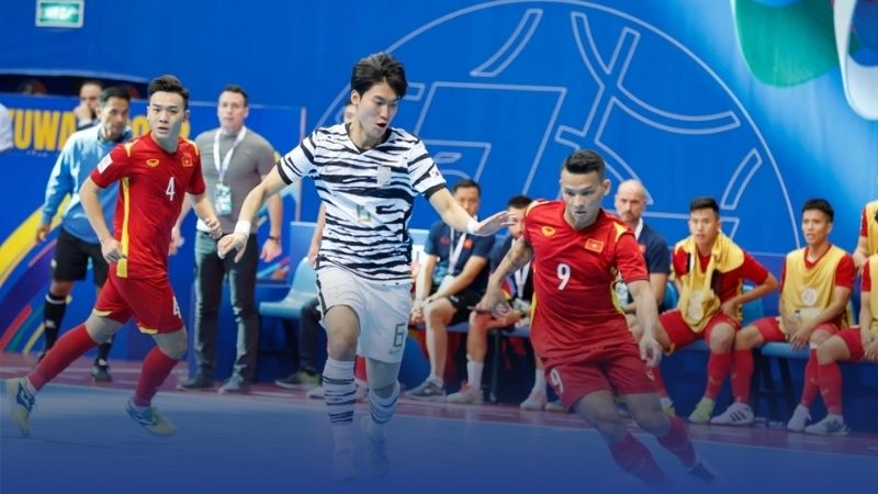 Street Football và Futsal Cả hai đều là cái nôi rèn luyện kỹ thuật