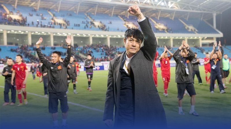 Bóng đá Việt Nam trải qua giai đoạn thử nghiệm 